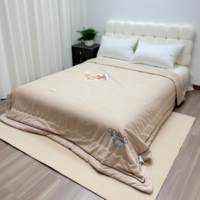 91家纺网 家纺一手货源 找家纺 申龙家纺 2026新款云感棉斜条夏被 奶茶杏