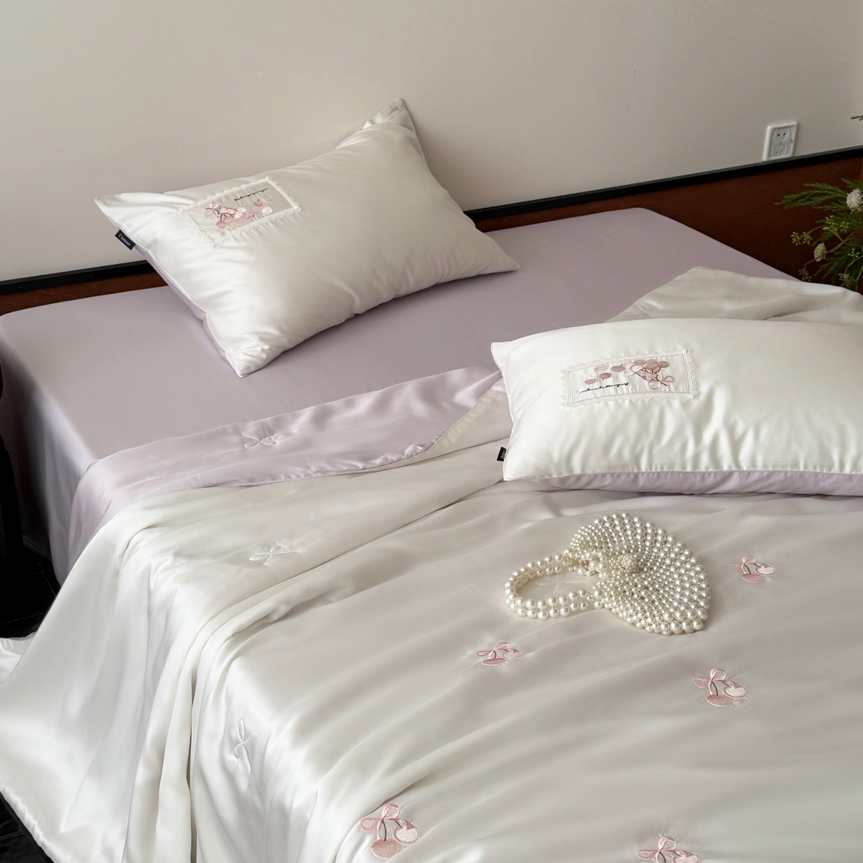 91家纺网 家纺一手货源 找家纺 鹿班家居 2026新款60S兰精天丝刺绣夏被空调被夏凉被四件套粉红荔枝（标准会员-20元） 紫色