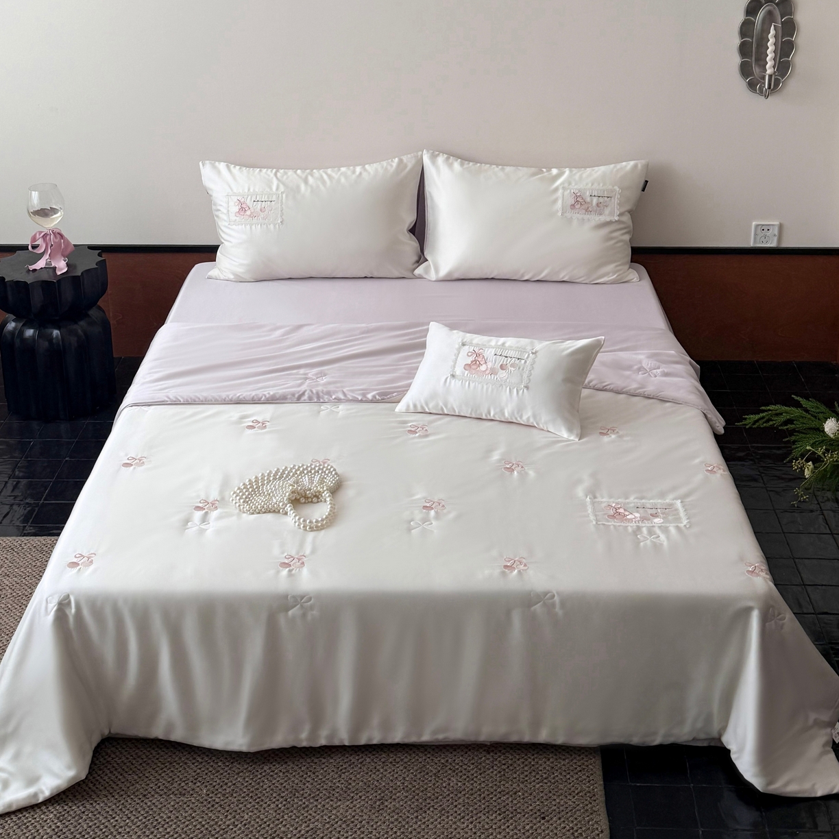 91家纺网 家纺一手货源 找家纺 （总）鹿班家居 2026新款60S兰精天丝刺绣夏被空调被夏凉被四件套粉红荔枝（标准会员-20元）