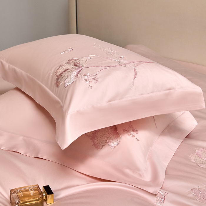 91家纺网 家纺一手货源 找家纺 蒂爵 2026新款贡缎100支长绒棉全棉纯棉刺绣绣花四件套高端四件套-繁花 繁花-倩影粉