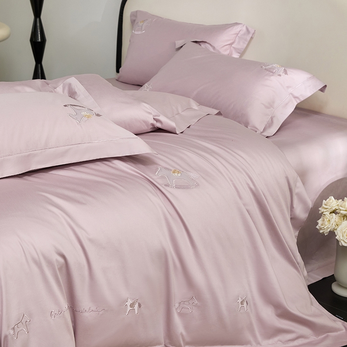 91家纺网 家纺一手货源 找家纺 蒂爵 2026新款贡缎100支长绒棉全棉纯棉刺绣绣花四件套高端四件套-马上有钱 马上有钱-浪漫紫