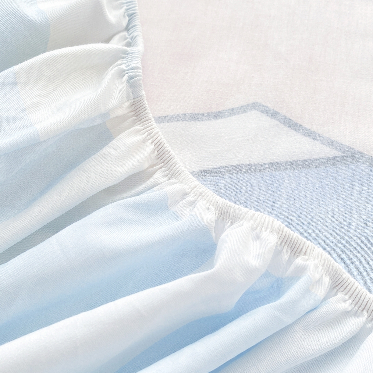 91家纺网 家纺一手货源 找家纺 博雅 2026新款蜡笔小新正版授权全棉纯棉大版床笠单件床笠单品单床笠 大版-春日部校服小新