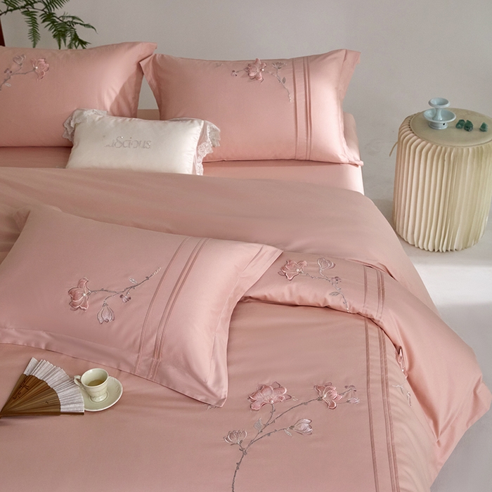 91家纺网 家纺一手货源 找家纺 蒂爵 2026新款贡缎100支长绒棉全棉纯棉刺绣绣花四件套高端四件套-陌上花开 陌上花开-贵族莎