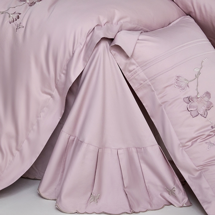 91家纺网 家纺一手货源 找家纺 蒂爵 2026新款贡缎100支长绒棉全棉纯棉刺绣绣花四件套高端四件套-陌上花开 陌上花开-千黛紫