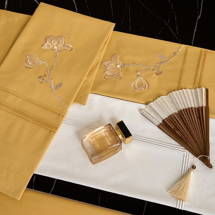 91家纺网 家纺一手货源 找家纺 蒂爵 2026新款贡缎100支长绒棉全棉纯棉刺绣绣花四件套高端四件套-陌上花开 陌上花开-柠檬黄