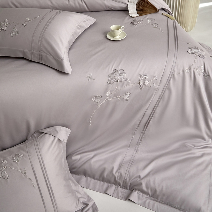 91家纺网 家纺一手货源 找家纺 蒂爵 2026新款贡缎100支长绒棉全棉纯棉刺绣绣花四件套高端四件套-陌上花开 陌上花开-晶钻灰