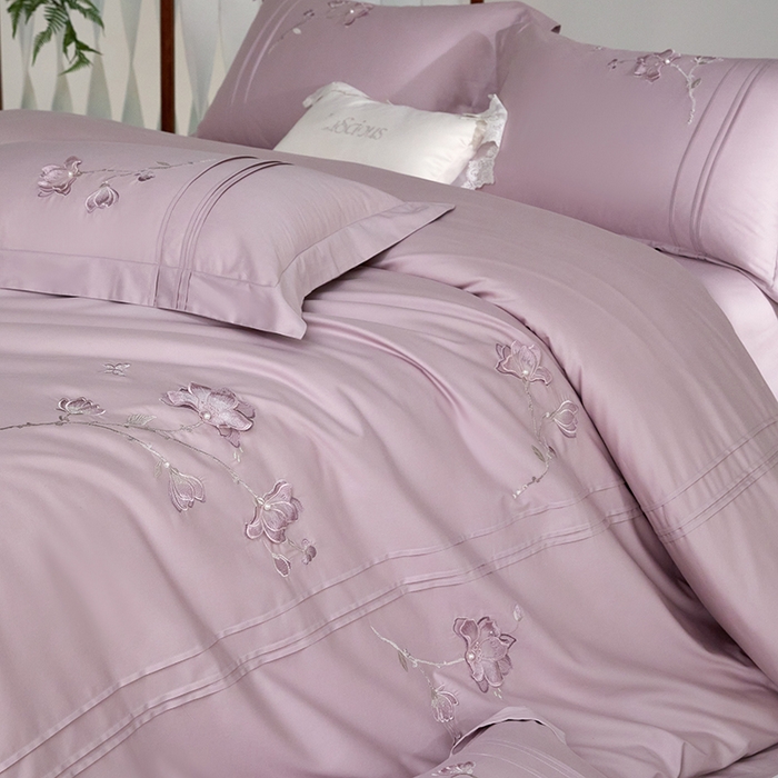 91家纺网 家纺一手货源 找家纺 蒂爵 2026新款贡缎100支长绒棉全棉纯棉刺绣绣花四件套高端四件套-陌上花开 陌上花开-千黛紫