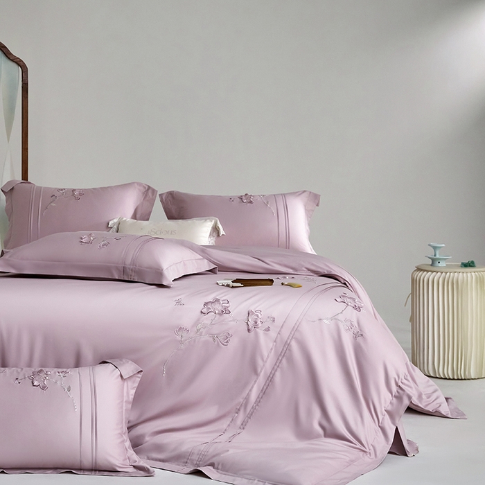 91家纺网 家纺一手货源 找家纺 蒂爵 2026新款贡缎100支长绒棉全棉纯棉刺绣绣花四件套高端四件套-陌上花开 陌上花开-千黛紫