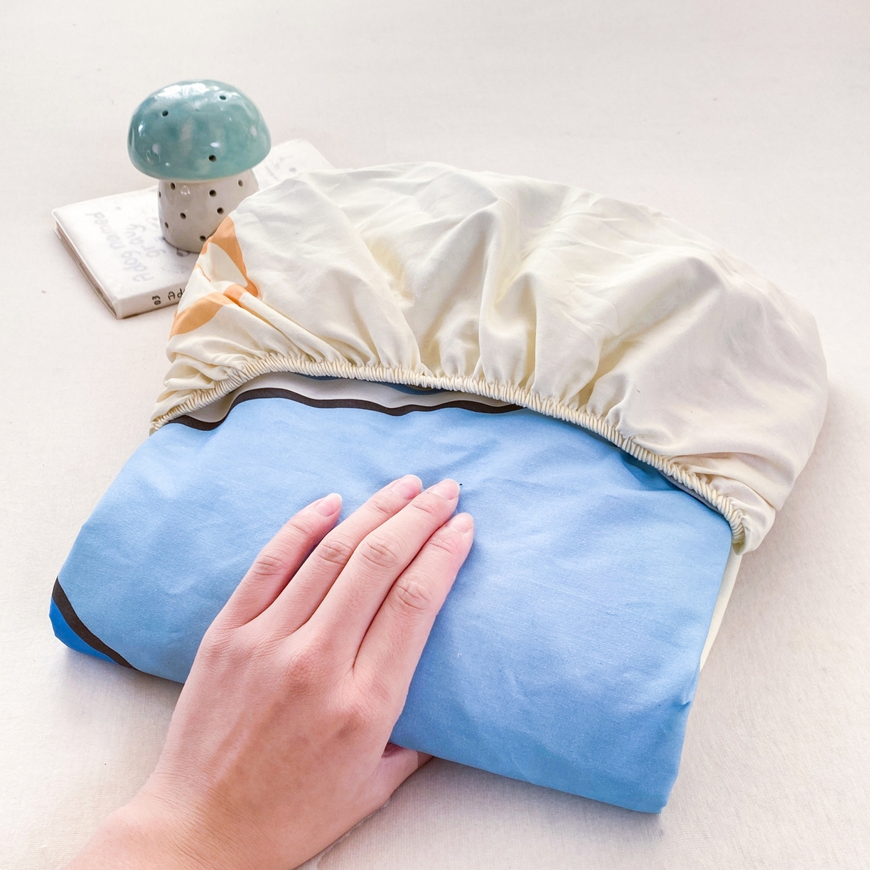 91家纺网 家纺一手货源 找家纺 博雅 2026新款蜡笔小新正版授权全棉纯棉大版床笠单件床笠单品单床笠 大版-冬日雪人小新