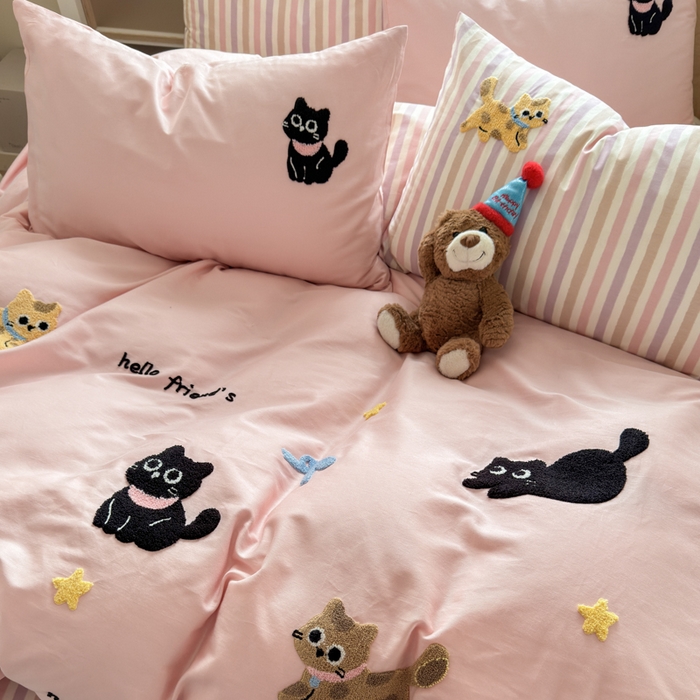 91家纺网 家纺一手货源 找家纺 如意朵 2026新款全棉纯棉毛巾绣四件套（第二批） 猫咪家族