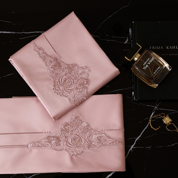 91家纺网 家纺一手货源 找家纺 （总）蒂爵 2026新款贡缎100支长绒棉全棉纯棉刺绣绣花四件套高端四件套-施华洛