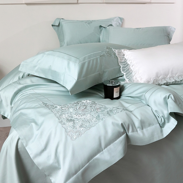 91家纺网 家纺一手货源 找家纺 蒂爵 2026新款贡缎100支长绒棉全棉纯棉刺绣绣花四件套高端四件套-施华洛 施华洛-水晶兰