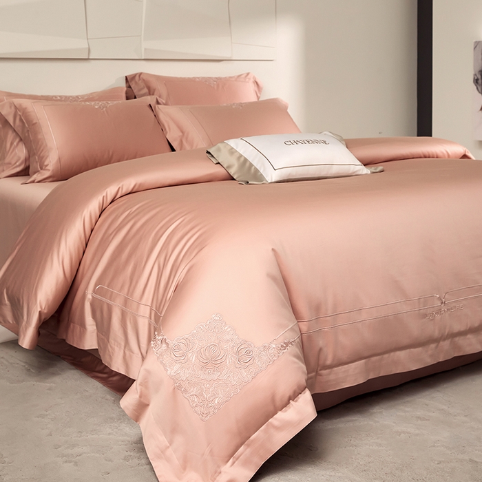 91家纺网 家纺一手货源 找家纺 蒂爵 2026新款贡缎100支长绒棉全棉纯棉刺绣绣花四件套高端四件套-施华洛 施华洛-琥珀橙