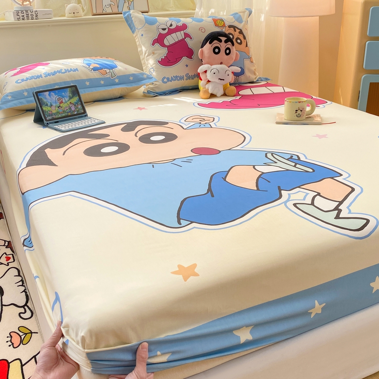 91家纺网 家纺一手货源 找家纺 博雅 2026新款蜡笔小新正版授权全棉纯棉大版床笠单件床笠单品单床笠 大版-鳄鱼山小新