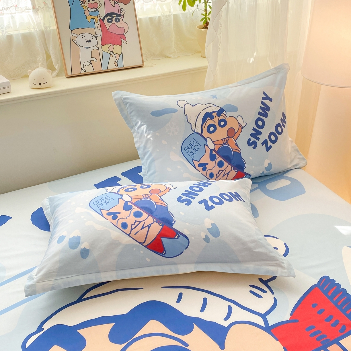 91家纺网 家纺一手货源 找家纺 博雅 2026新款蜡笔小新正版授权全棉纯棉大版床笠单件床笠单品单床笠 大版-滑板小新