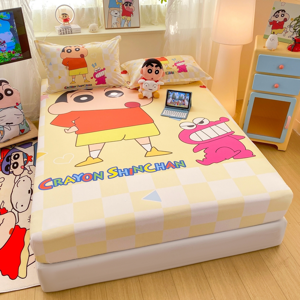 91家纺网 家纺一手货源 找家纺 博雅 2026新款蜡笔小新正版授权全棉纯棉大版床笠单件床笠单品单床笠 大版-奶白格子小新