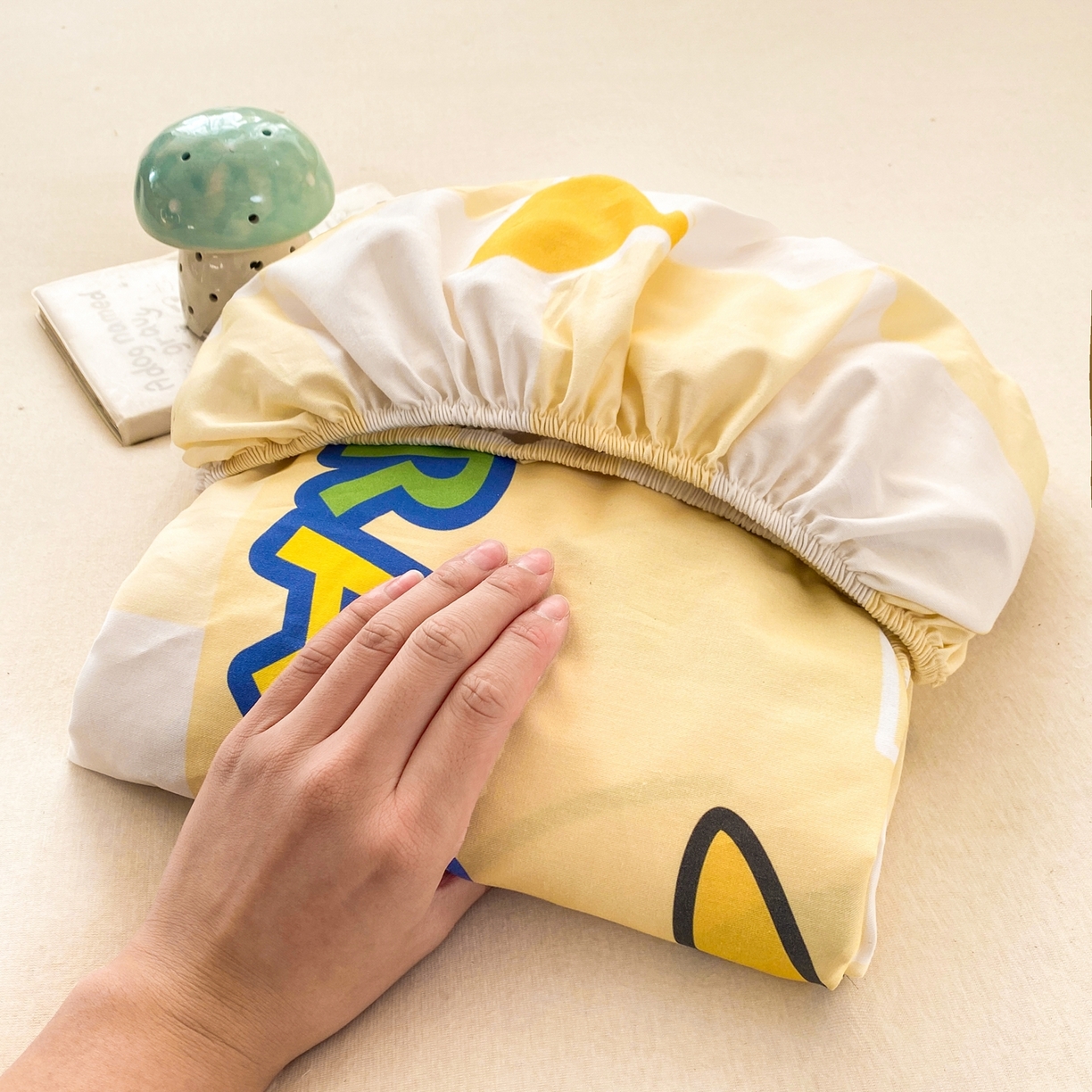 91家纺网 家纺一手货源 找家纺 博雅 2026新款蜡笔小新正版授权全棉纯棉大版床笠单件床笠单品单床笠 大版-奶白格子小新