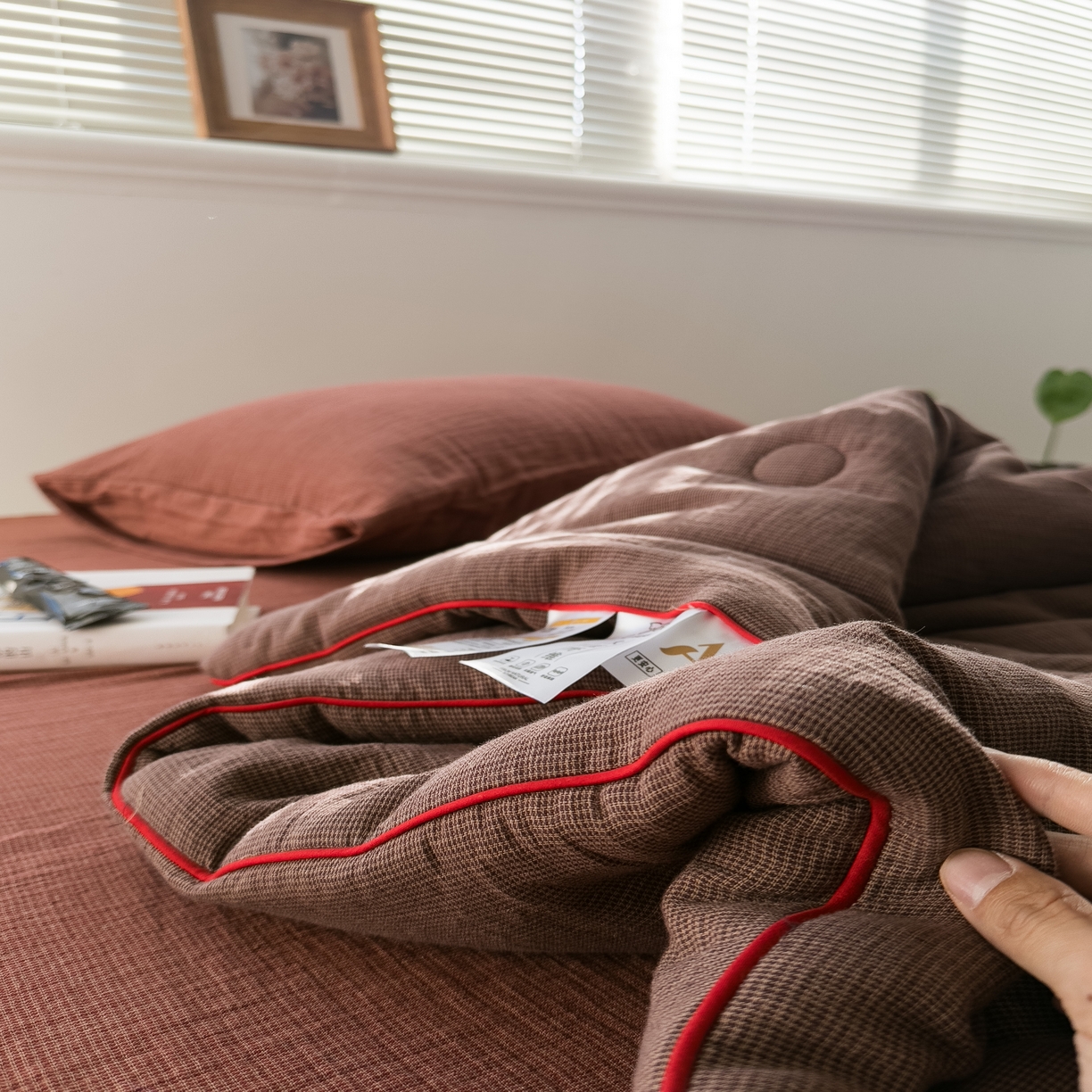 91家纺网 家纺一手货源 找家纺 棉小二 2026新款全棉大豆纤维冬被春秋被 千鸟格 咖