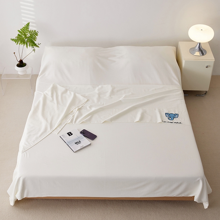 91家纺网 家纺一手货源 找家纺 沐珩家纺 2026新款糯感全棉定制正版卡通绣花大雁纹旅行酒店隔脏睡袋 蓝色小象