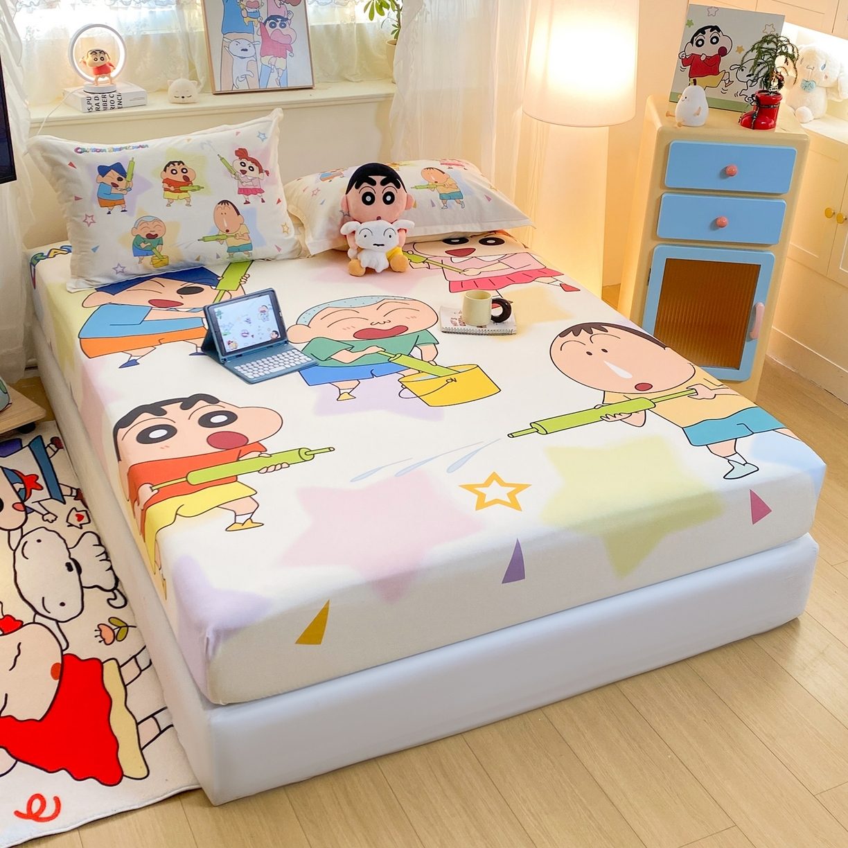 91家纺网 家纺一手货源 找家纺 博雅 2026新款蜡笔小新正版授权全棉纯棉大版床笠单件床笠单品单床笠 大版-游玩蜡笔小新