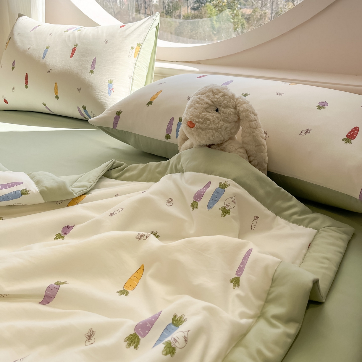 91家纺网 家纺一手货源 找家纺 一加一 2026新款洛卡棉印花大豆夏被四件套 彩色萝卜