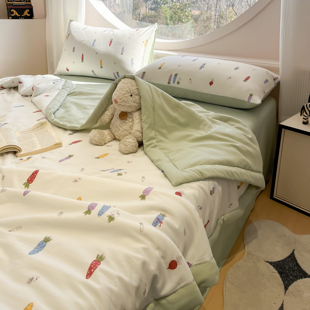 91家纺网 家纺一手货源 找家纺 一加一 2026新款洛卡棉印花大豆夏被四件套 彩色萝卜