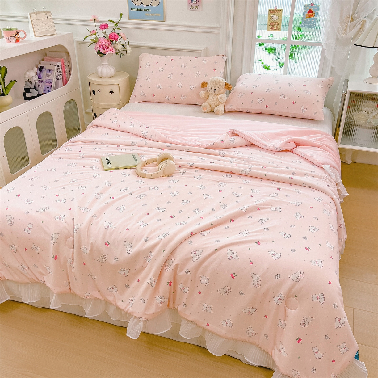 91家纺网 家纺一手货源 找家纺 兄弟坊 2026春夏新款小清新凉感韩版花边夏被夏凉被午睡被空调被 狗狗游乐场-粉色