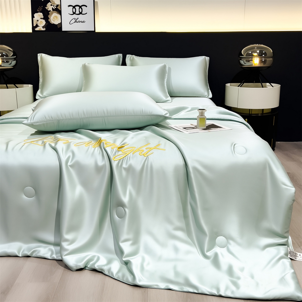 91家纺网 家纺一手货源 找家纺 兄弟坊 2026春夏新款水洗冰丝刺绣纯色夏被夏被四件套夏凉被空调被 春芽绿