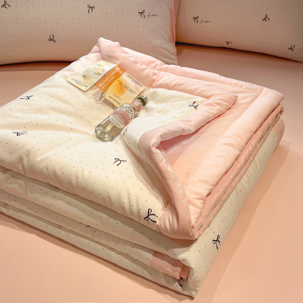 91家纺网 家纺一手货源 找家纺 一加一 2026新款洛卡棉印花大豆夏被四件套 彩色甜梦