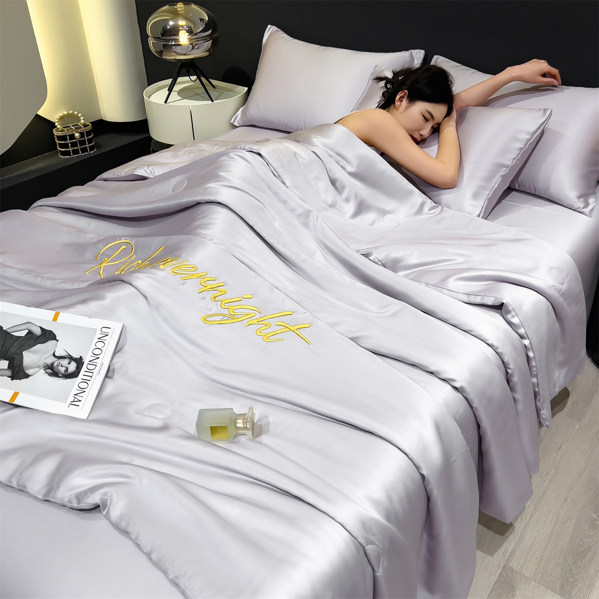 91家纺网 家纺一手货源 找家纺 兄弟坊 2026春夏新款水洗冰丝刺绣纯色夏被夏被四件套夏凉被空调被 暮山灰