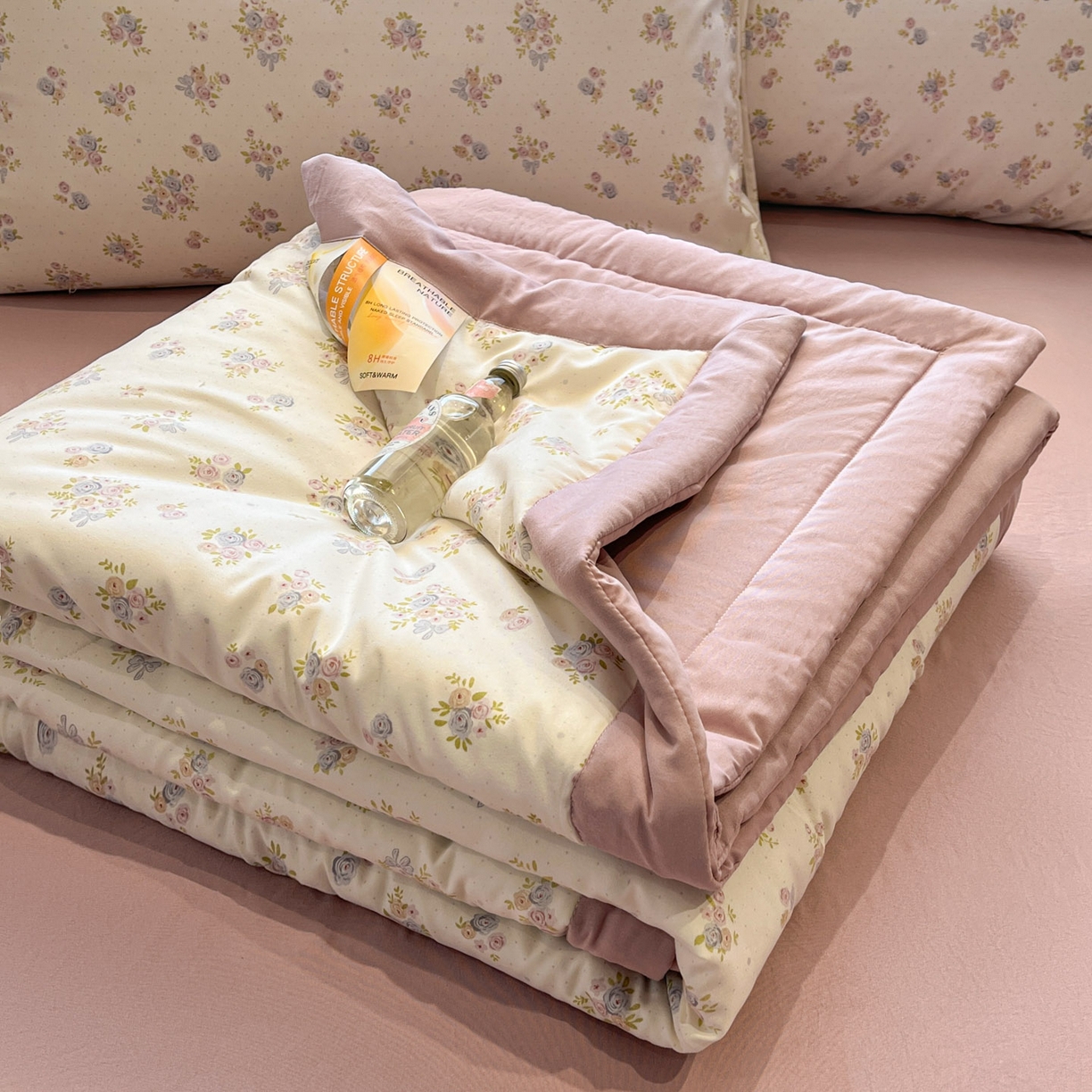 91家纺网 家纺一手货源 找家纺 一加一 2026新款洛卡棉印花大豆夏被四件套 粉紫花序