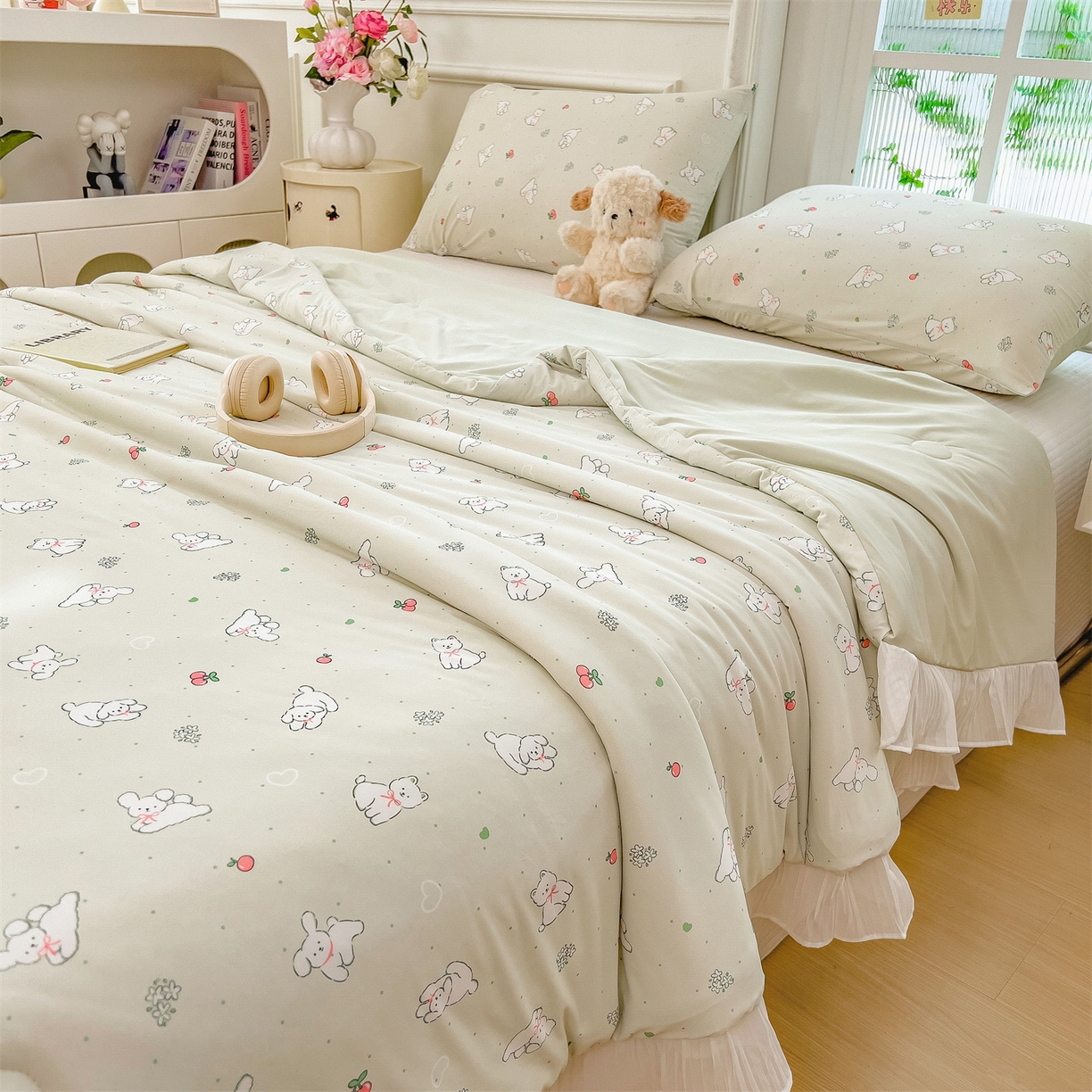 91家纺网 家纺一手货源 找家纺 兄弟坊 2026春夏新款小清新凉感韩版花边夏被夏凉被午睡被空调被 狗狗游乐场-素绿色