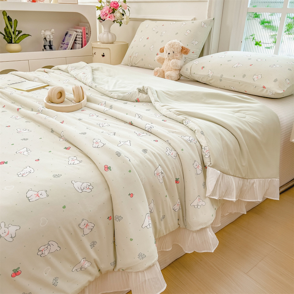 91家纺网 家纺一手货源 找家纺 兄弟坊 2026春夏新款小清新凉感韩版花边夏被夏凉被午睡被空调被 狗狗游乐场-素绿色