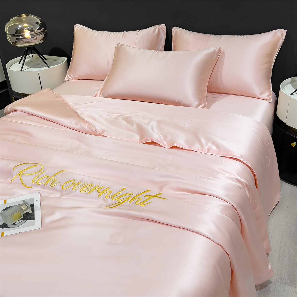 91家纺网 家纺一手货源 找家纺 兄弟坊 2026春夏新款水洗冰丝刺绣纯色夏被夏被四件套夏凉被空调被 浅桃粉