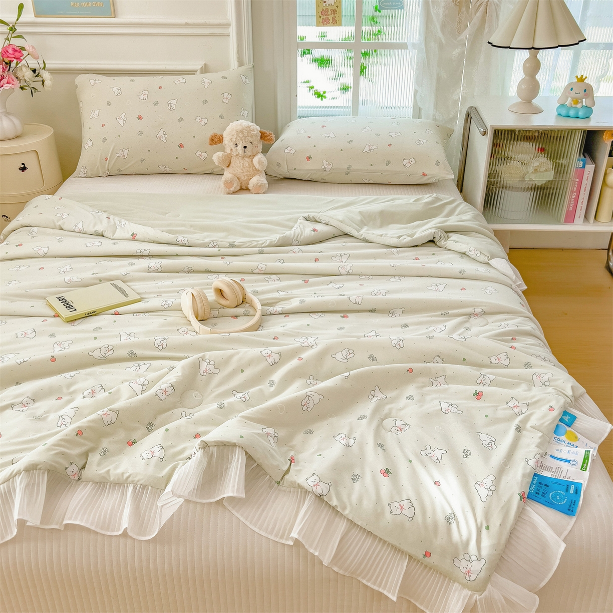 91家纺网 家纺一手货源 找家纺 兄弟坊 2026春夏新款小清新凉感韩版花边夏被夏凉被午睡被空调被 狗狗游乐场-素绿色