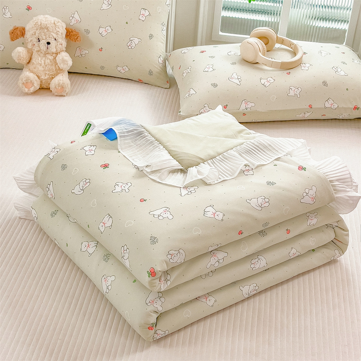 91家纺网 家纺一手货源 找家纺 兄弟坊 2026春夏新款小清新凉感韩版花边夏被夏凉被午睡被空调被 狗狗游乐场-素绿色