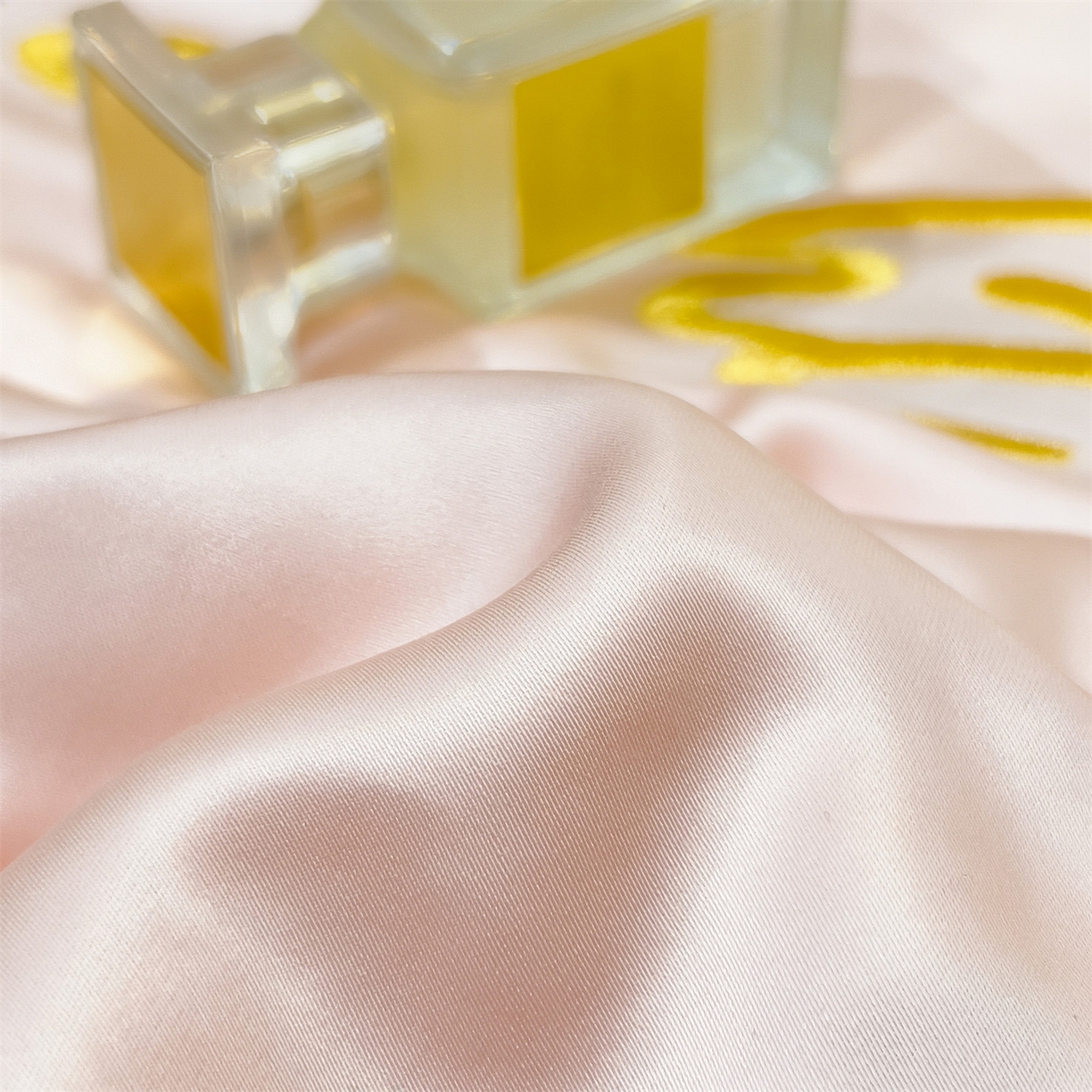 91家纺网 家纺一手货源 找家纺 兄弟坊 2026春夏新款水洗冰丝刺绣纯色夏被夏被四件套夏凉被空调被 浅桃粉