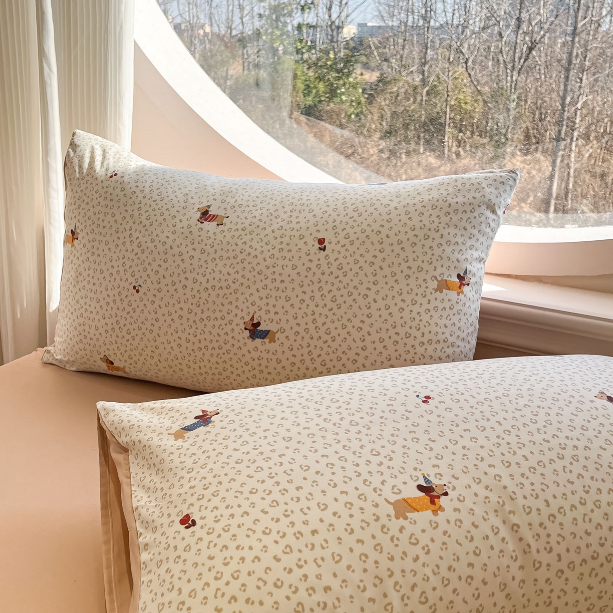 91家纺网 家纺一手货源 找家纺 一加一 2026新款洛卡棉印花大豆夏被四件套 奶芙腊肠狗