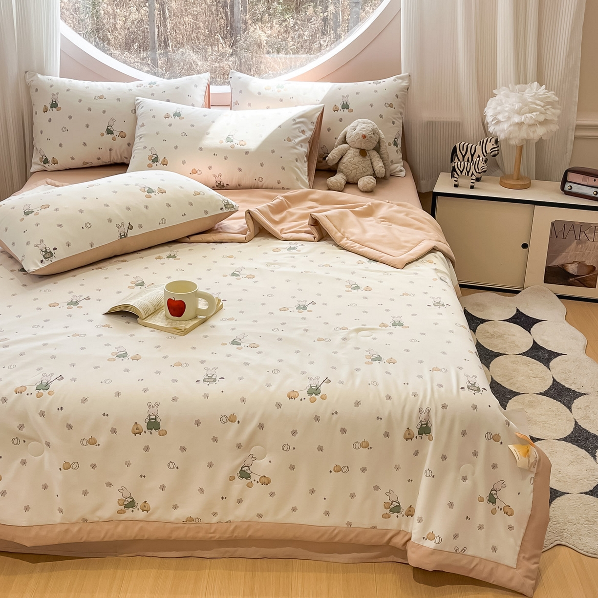 91家纺网 家纺一手货源 找家纺 一加一 2026新款洛卡棉印花大豆夏被四件套 南瓜兔派对