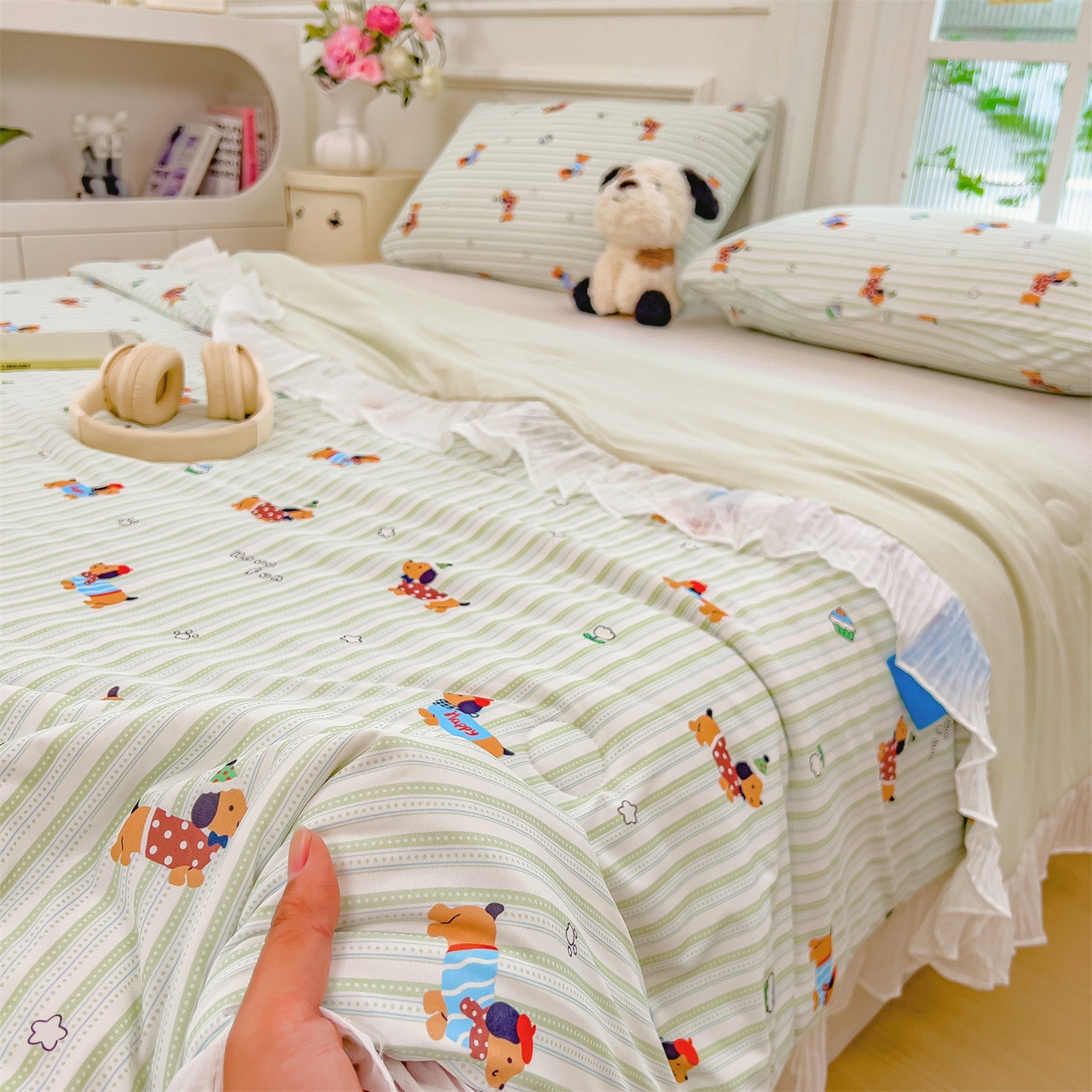 91家纺网 家纺一手货源 找家纺 兄弟坊 2026春夏新款小清新凉感韩版花边夏被夏凉被午睡被空调被 腊肠狗-条纹绿