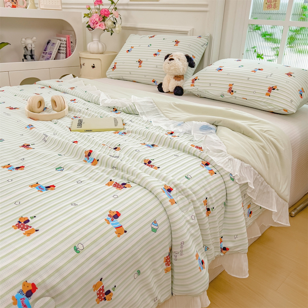 91家纺网 家纺一手货源 找家纺 兄弟坊 2026春夏新款小清新凉感韩版花边夏被夏凉被午睡被空调被 腊肠狗-条纹绿