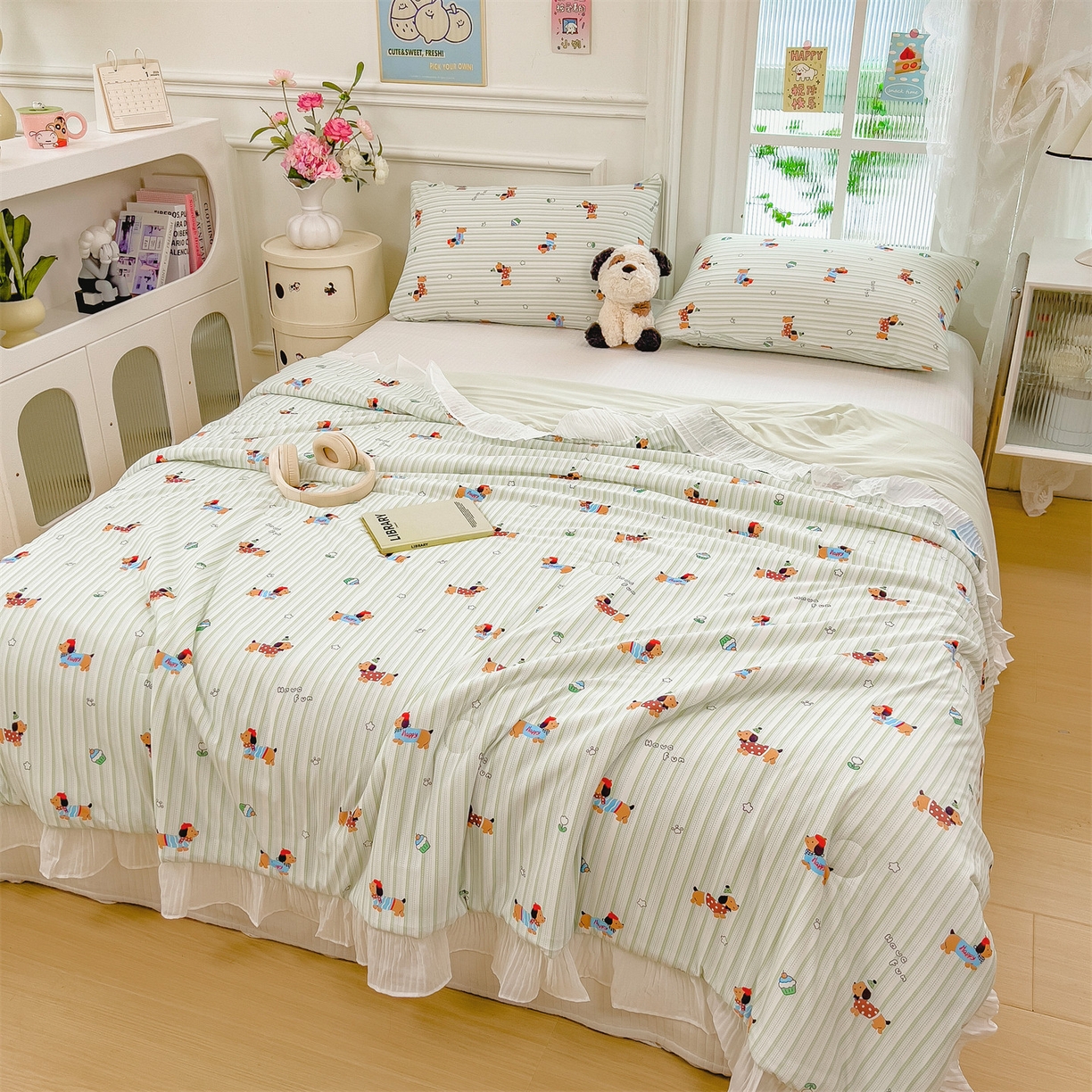 91家纺网 家纺一手货源 找家纺 兄弟坊 2026春夏新款小清新凉感韩版花边夏被夏凉被午睡被空调被 腊肠狗-条纹绿