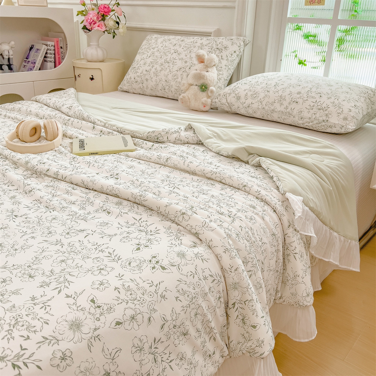 91家纺网 家纺一手货源 找家纺 兄弟坊 2026春夏新款小清新凉感韩版花边夏被夏凉被午睡被空调被 线条花枝