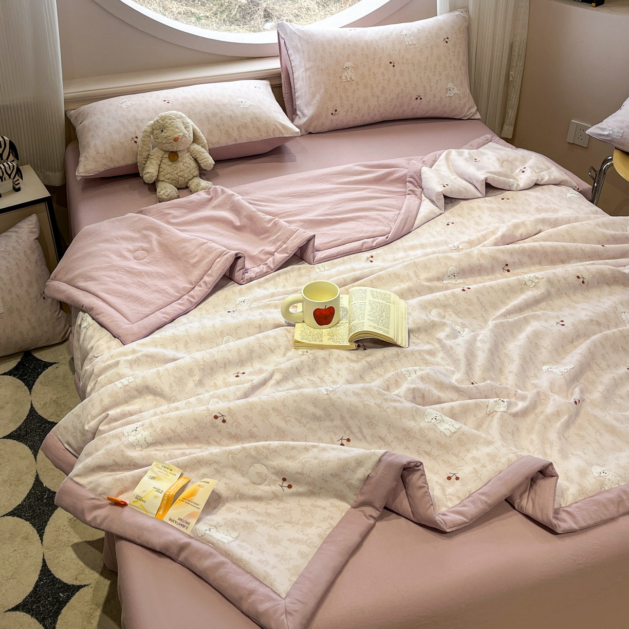 91家纺网 家纺一手货源 找家纺 一加一 2026新款洛卡棉印花大豆夏被四件套 软心小狗