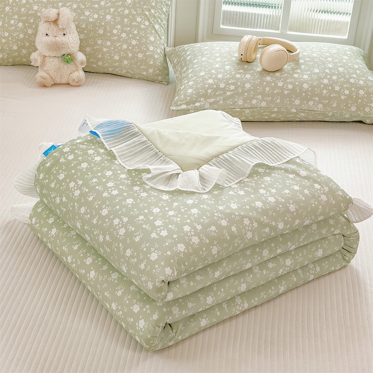 91家纺网 家纺一手货源 找家纺 兄弟坊 2026春夏新款小清新凉感韩版花边夏被夏凉被午睡被空调被 小碎花绿
