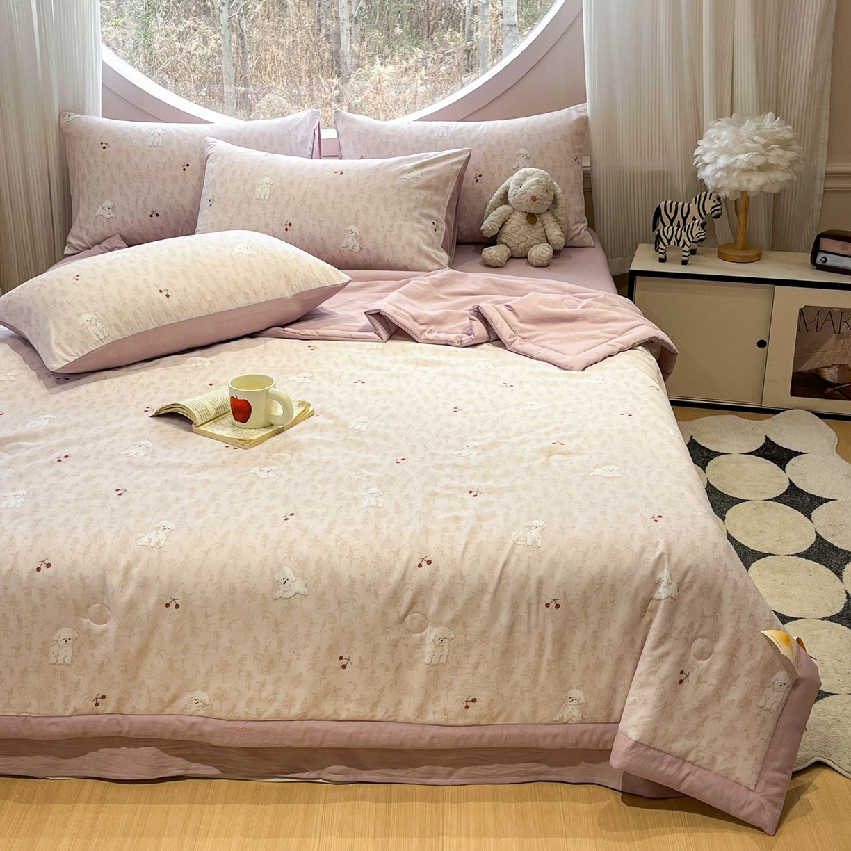 91家纺网 家纺一手货源 找家纺 一加一 2026新款洛卡棉印花大豆夏被四件套 软心小狗