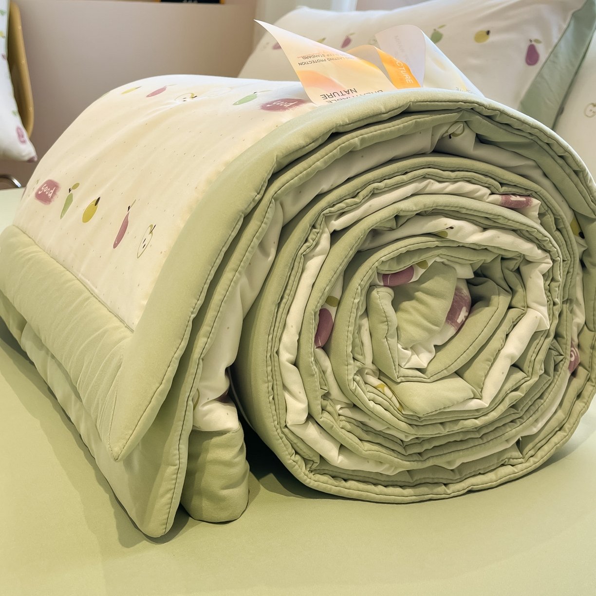 91家纺网 家纺一手货源 找家纺 一加一 2026新款洛卡棉印花大豆夏被四件套 元气小果