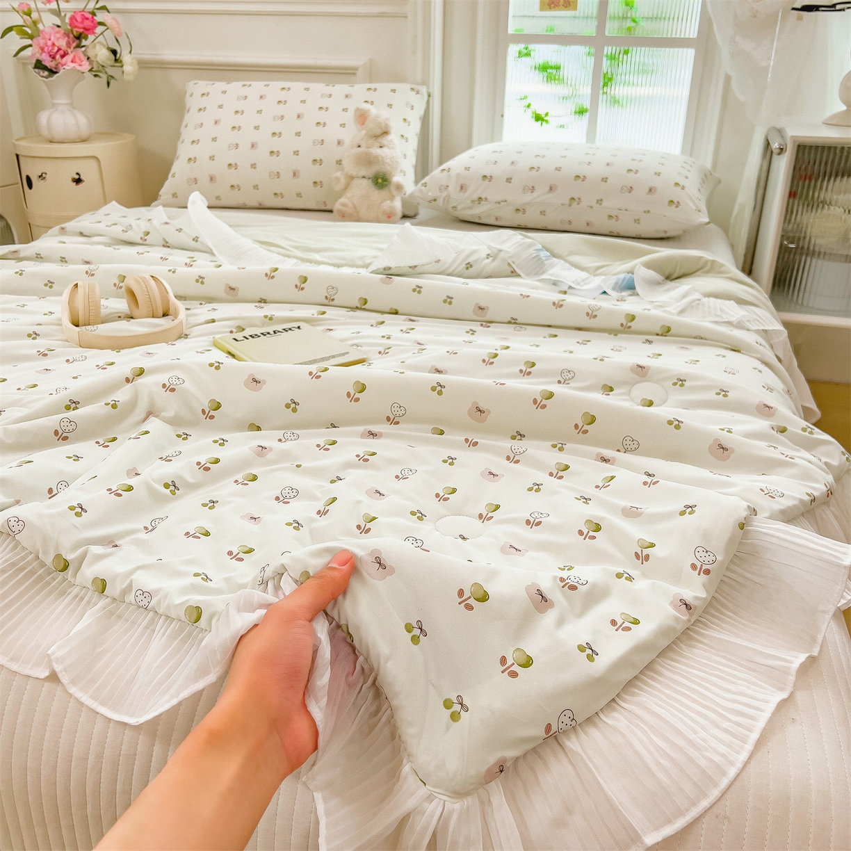 91家纺网 家纺一手货源 找家纺 兄弟坊 2026春夏新款小清新凉感韩版花边夏被夏凉被午睡被空调被 种子花园