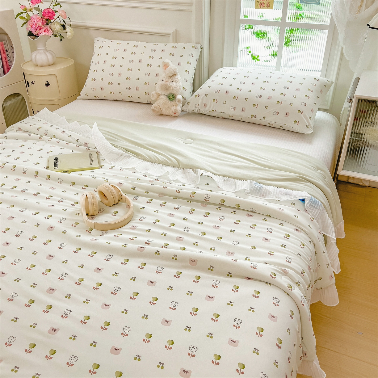 91家纺网 家纺一手货源 找家纺 兄弟坊 2026春夏新款小清新凉感韩版花边夏被夏凉被午睡被空调被 种子花园