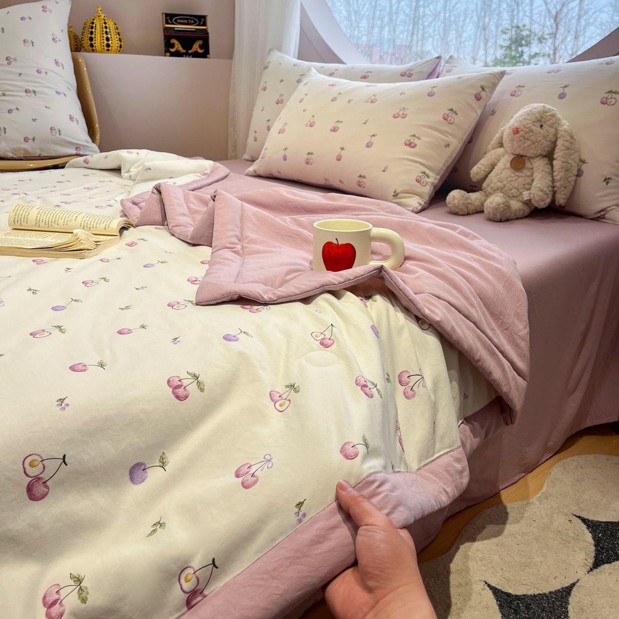 91家纺网 家纺一手货源 找家纺 一加一 2026新款洛卡棉印花大豆夏被四件套 紫樱奶芙